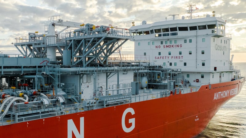 Bunker vessel's deck